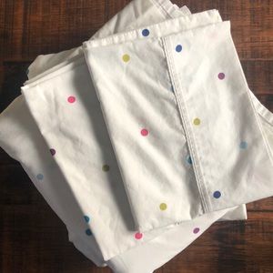 Garnet Hill Polka Dot Percale 200 thread count queen sheet set